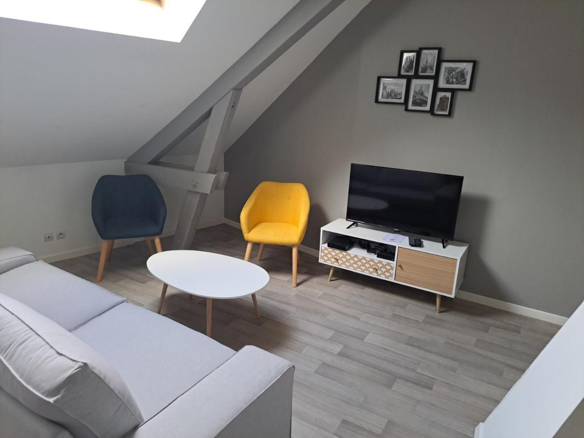 Suite Du Crypto - Vue Imprenable Sur La Place Du Forum 兰斯 外观 照片